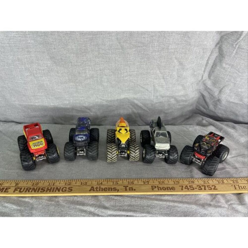 Monster Trucks Hot Wheels Set Of 5